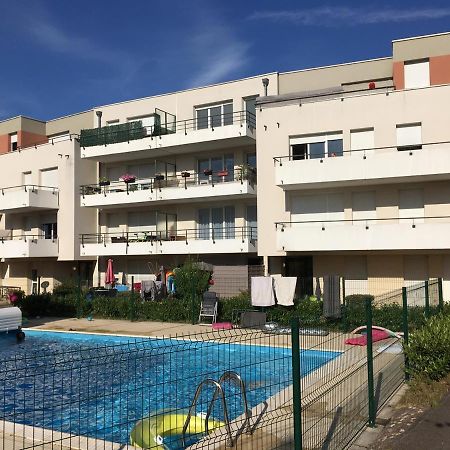 F2 Renove Lumineux Dans Residence Avec Balcon Et Parking Talange Exterior foto